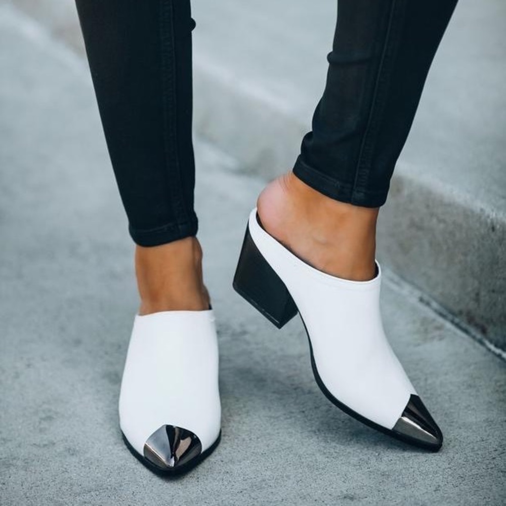 Modern Rush STEELE FAUX LEATHER HEELED MULE NWT